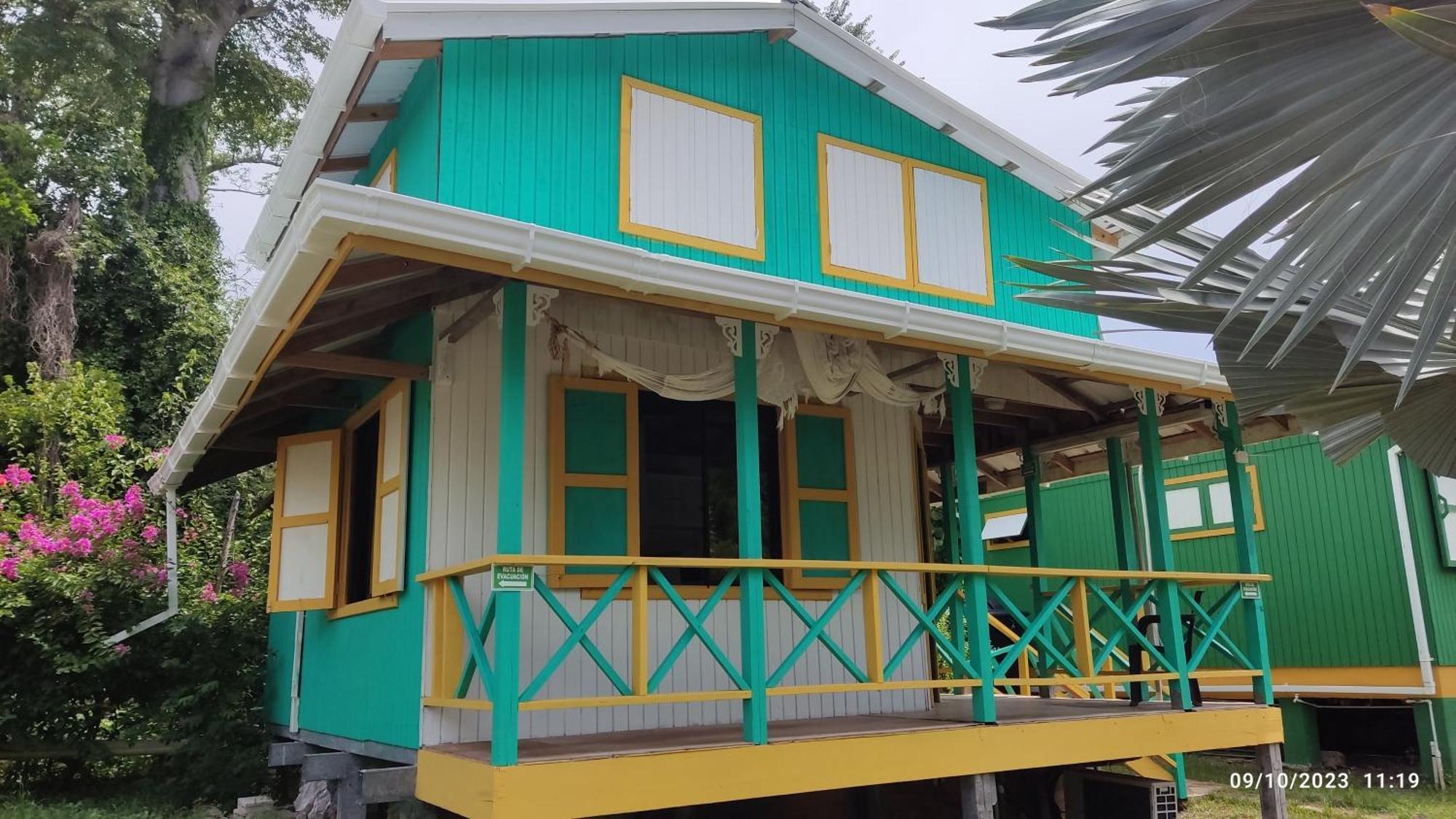 Hotel Yellow Home Providencia Isla South West Bay Dış mekan fotoğraf