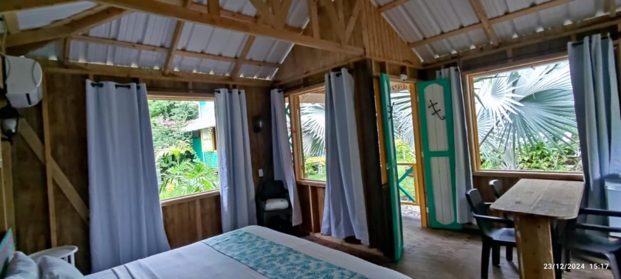 Hotel Yellow Home Providencia Isla South West Bay Dış mekan fotoğraf